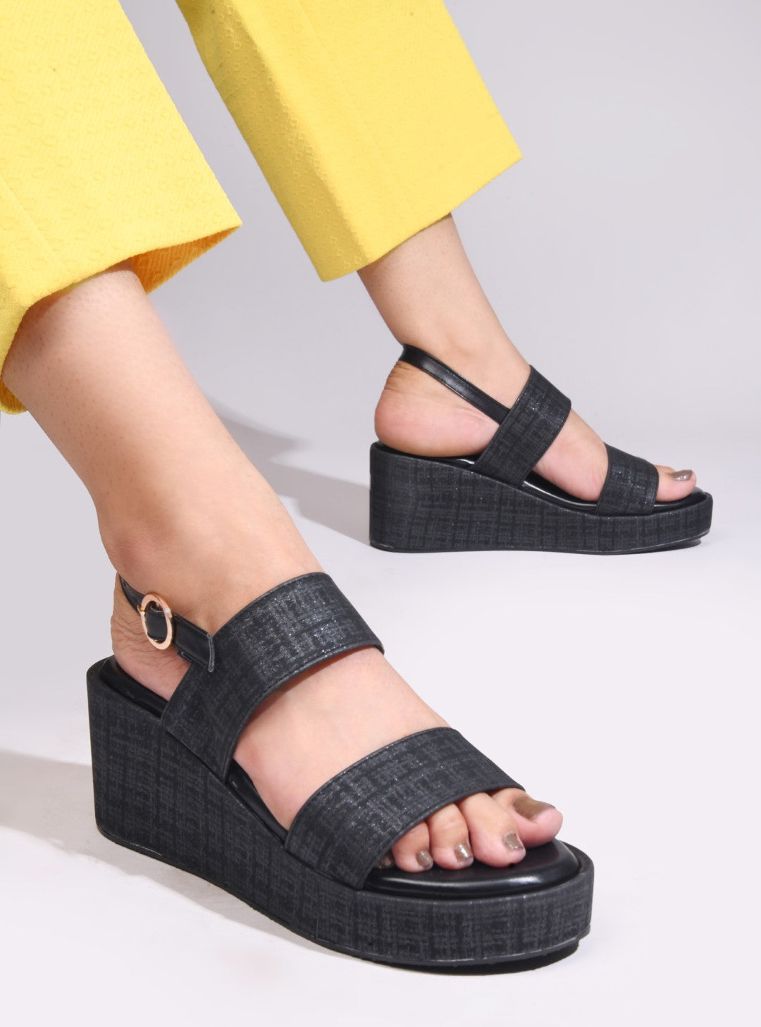 BLACK STRAP COMFY WEDGES