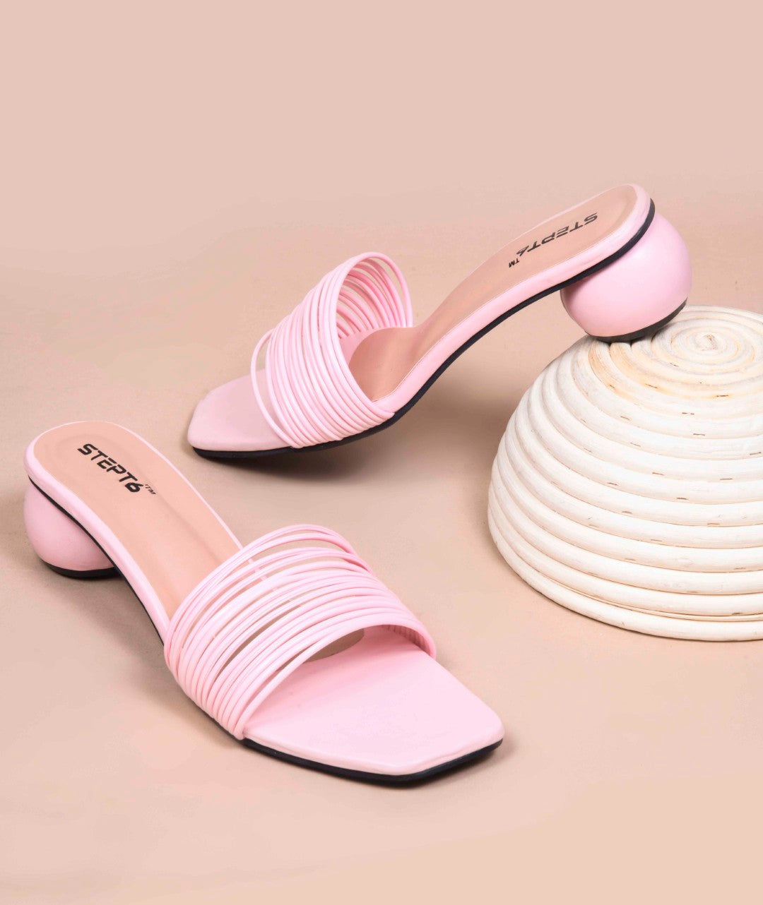 PINK ROUND KITTEN HEEL