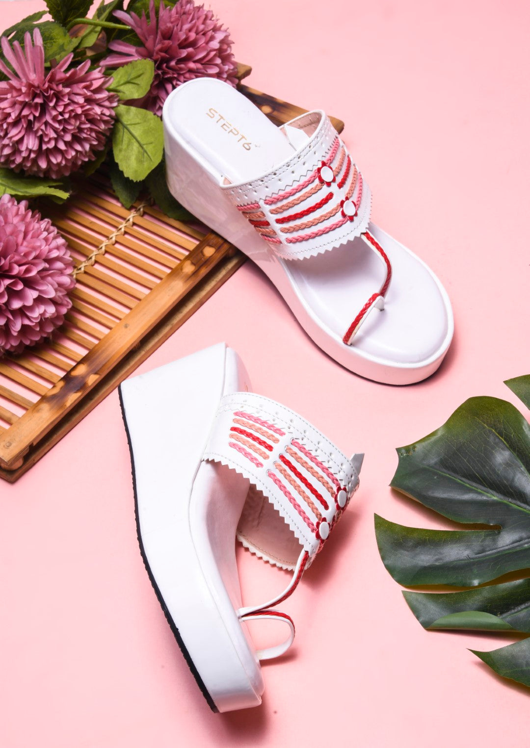 WHITE WOVEN RED STRINGS KOHLAPURI WEDGES