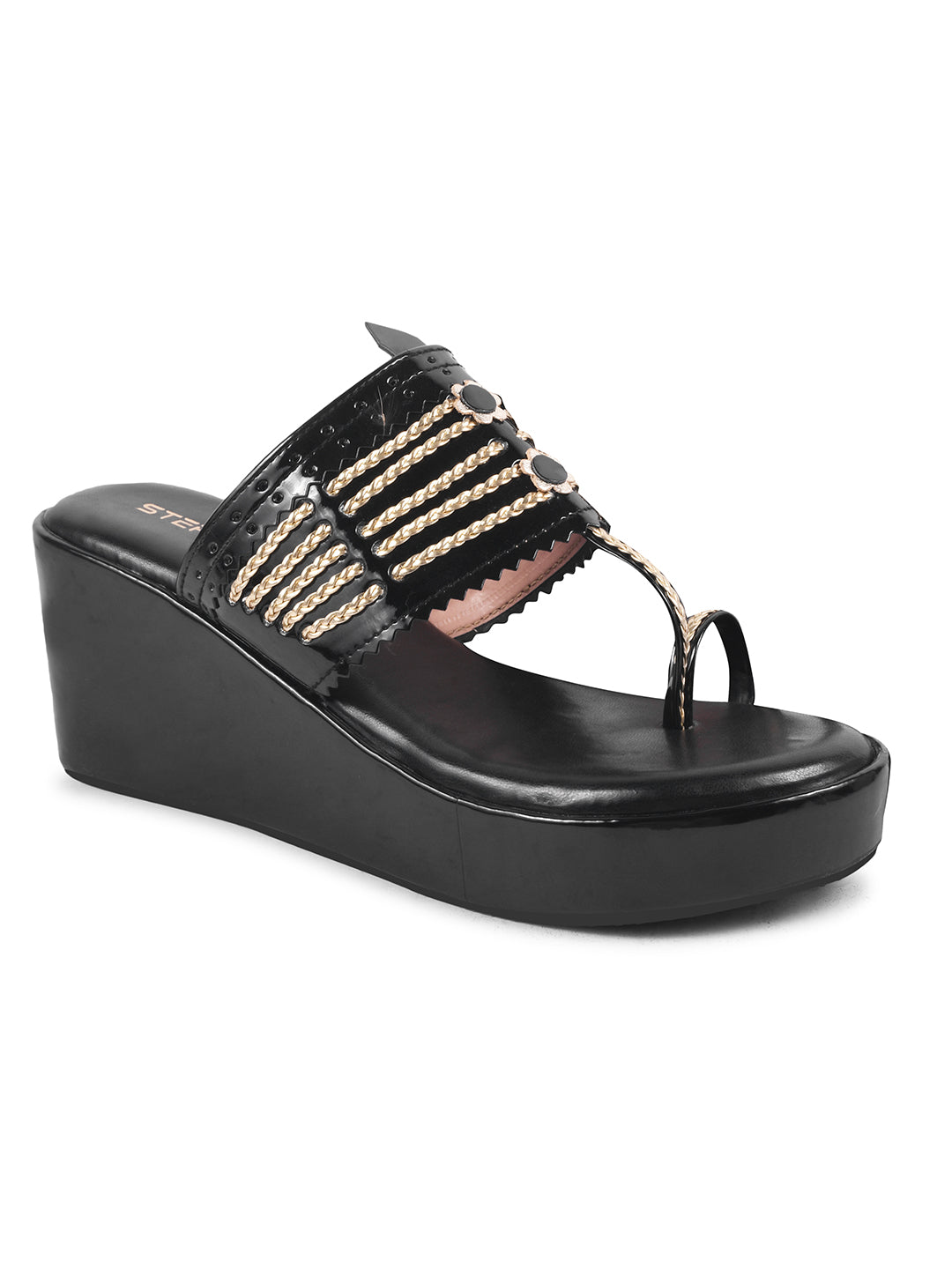 BLACK WOVEN GOLDE STRINGS KOHLAPURI WEDGES