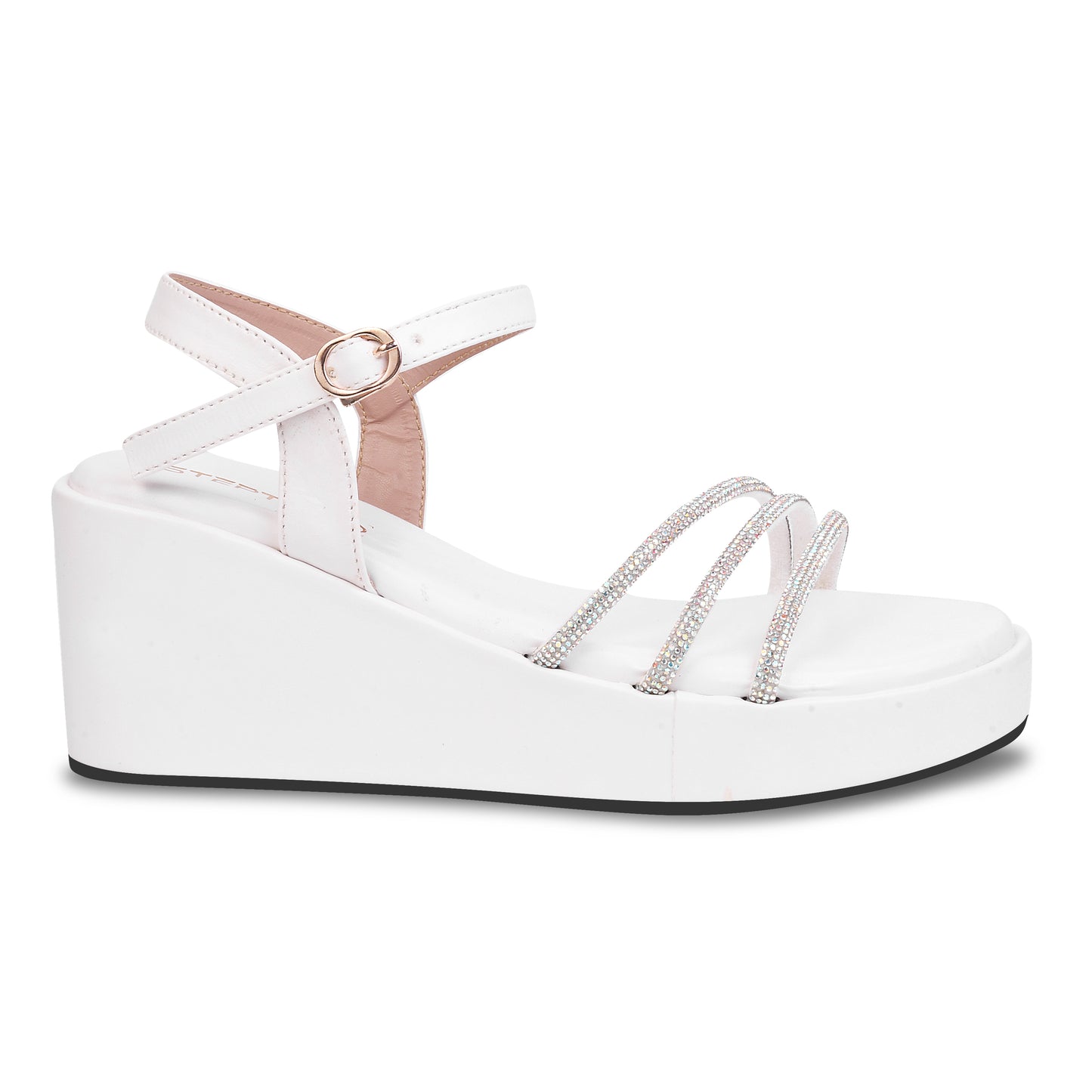 WHITE WEDGES IN DIAMOND CHAIN