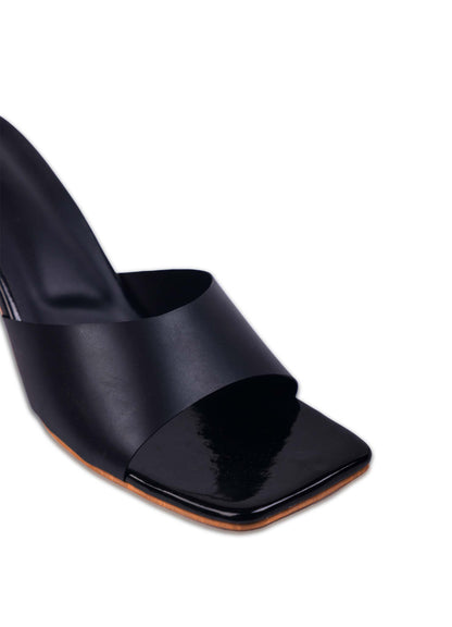 Soft Rubber Strap Heel - Black